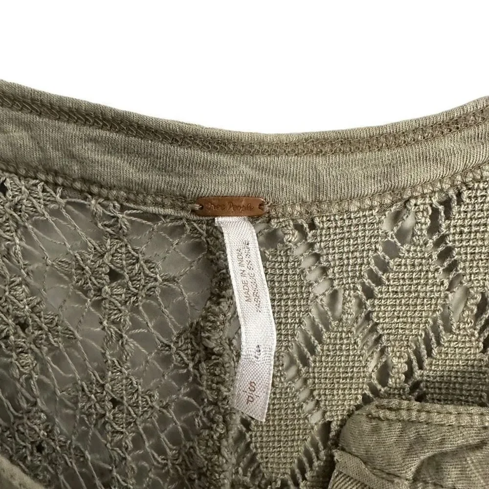 Free People lace/pattern long sleeve size small